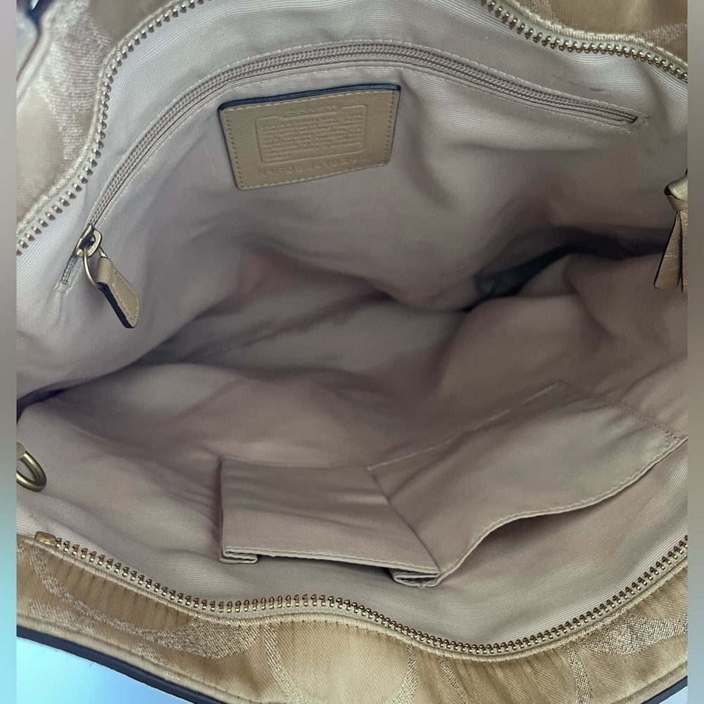 COACH Signature beaded Shoulder bag tote handbag beige gold canvas F06J-10390 - Picture 8 of 10